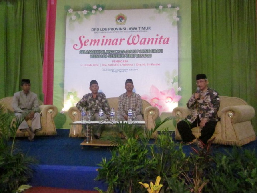 Seminar Wanita DPW LDII Jawa Timur 2011